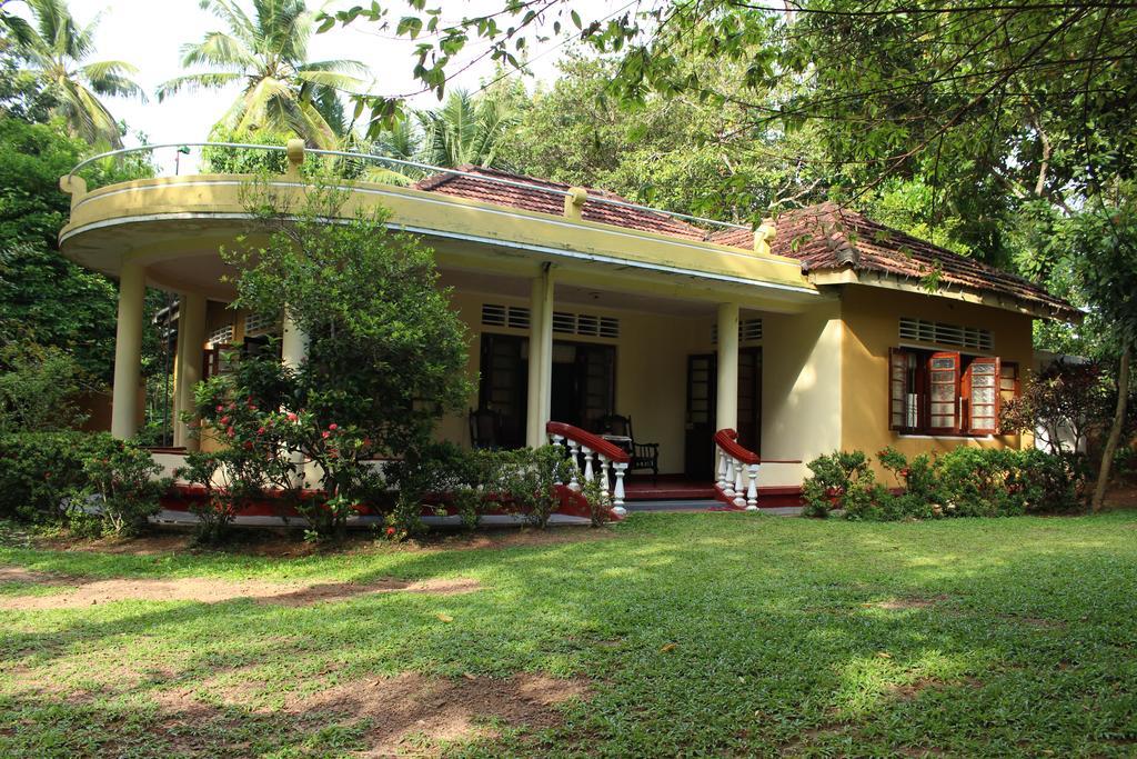 Abberny Villa ميديغاما إيست الغرفة الصورة